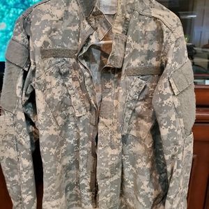 3 / $10Army Coat Small Digital Camo